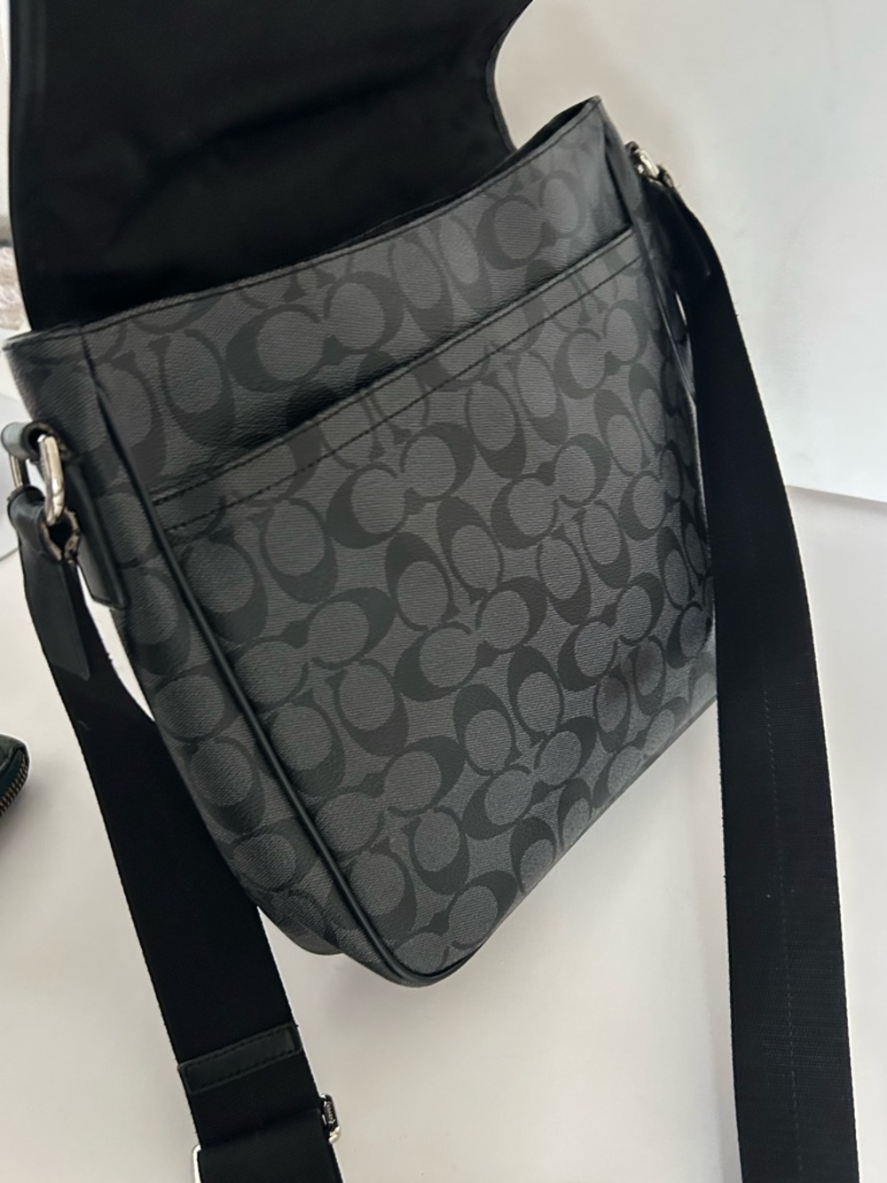 Coach Black Messenger Crossbody Bag  Y2K Unisex Wide Strap Crossbody - Picture 10 of 14